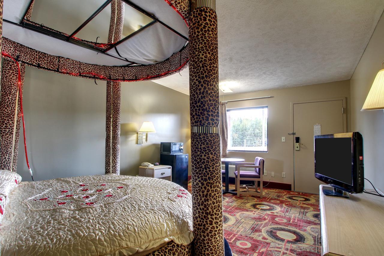 Oak Tree Inn Durant المظهر الخارجي الصورة