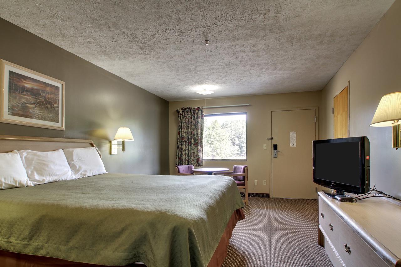 Oak Tree Inn Durant المظهر الخارجي الصورة